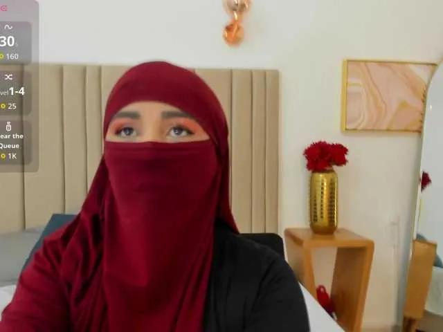 -Alisha on BongaCams