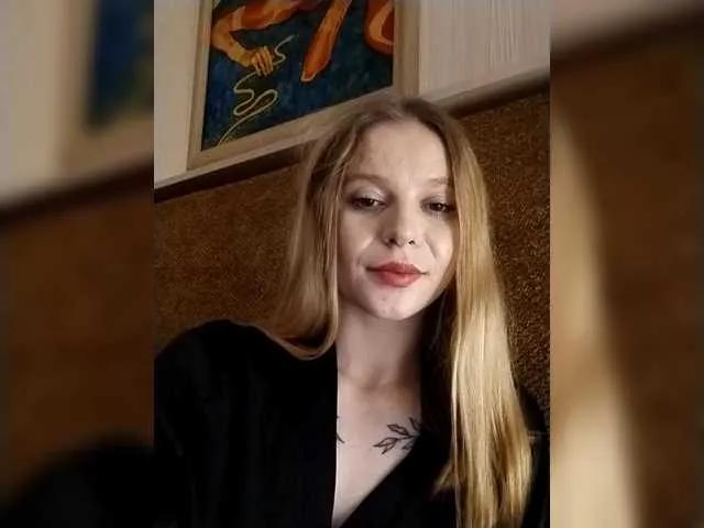 1biscuit1 on BongaCams