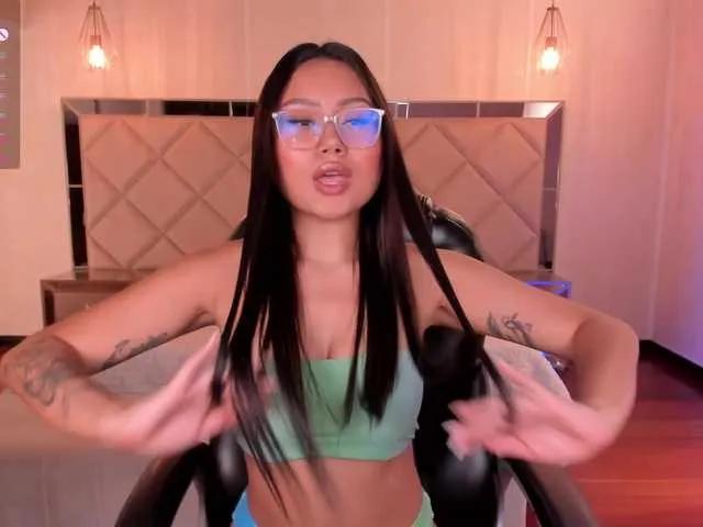 AmberLewis — I love it when they support me, that means they like my show and get horny with my body.