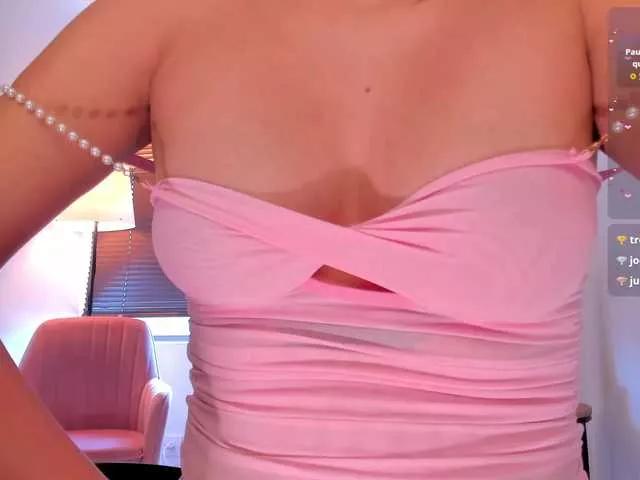 ameliegraham on BongaCams