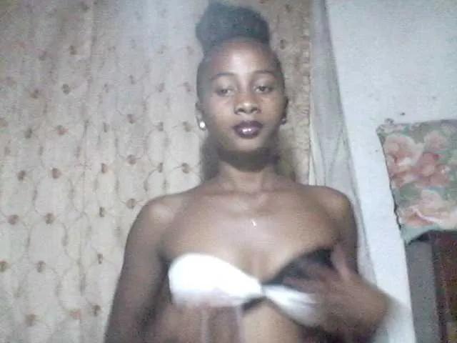 Andreaxs on BongaCams