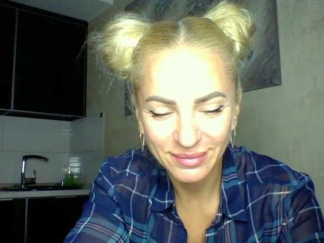 annamari1563 on BongaCams