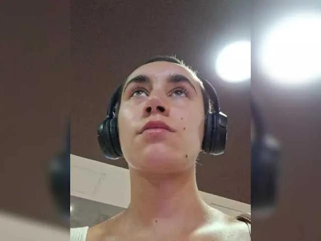 AntoniaDilune on BongaCams