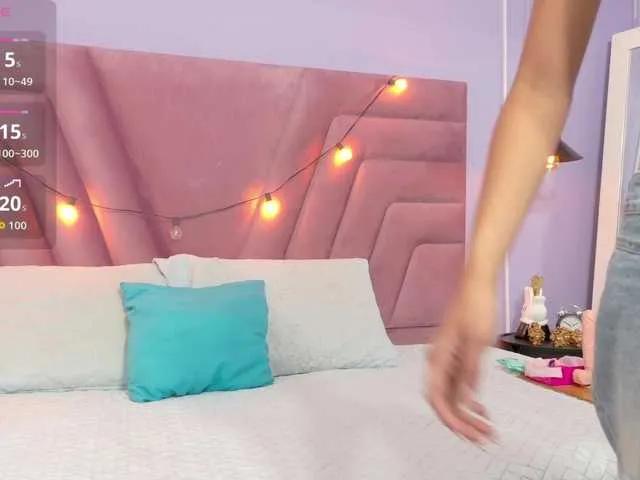 Beautifulskinny18 on BongaCams