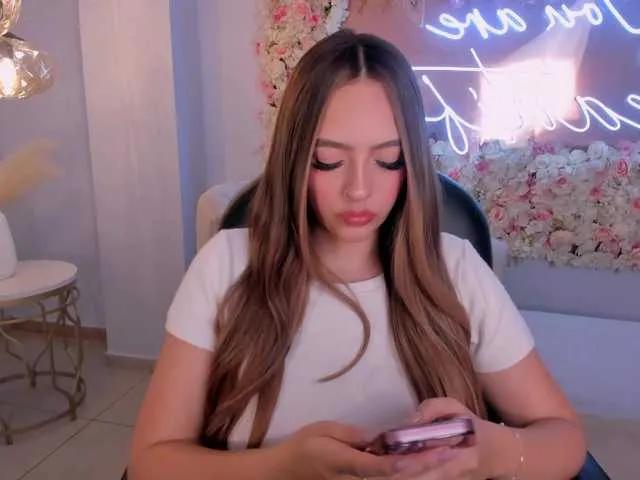 BellaRose on BongaCams