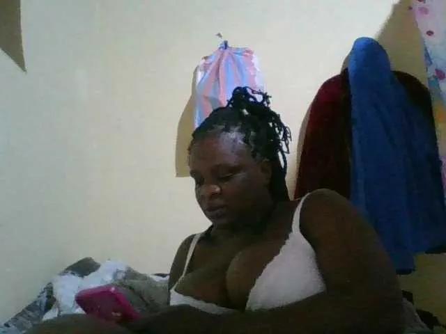 bigboobies2 on BongaCams