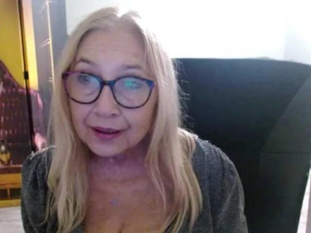 BlondeSofia on BongaCams