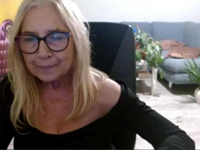 BlondeSofia on BongaCams