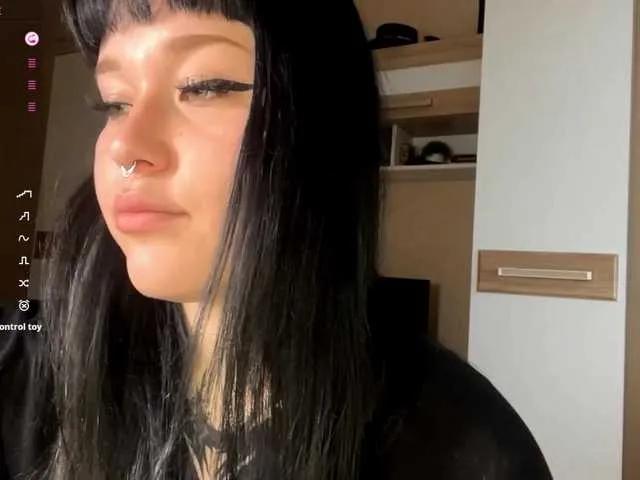 CharlaJarman on BongaCams