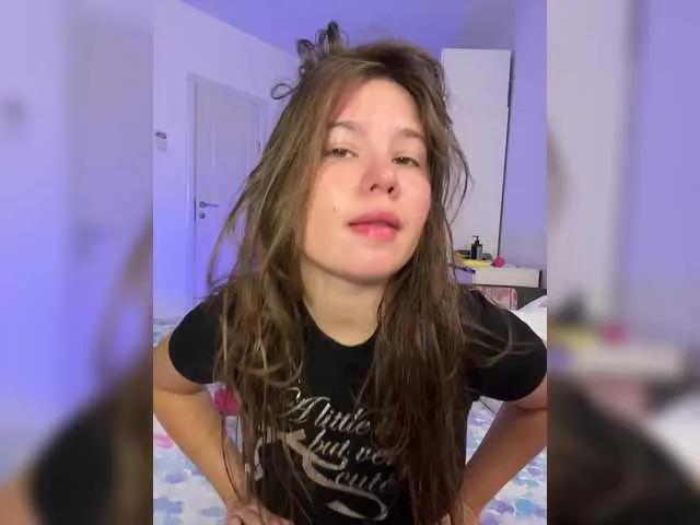 Chiculya on BongaCams