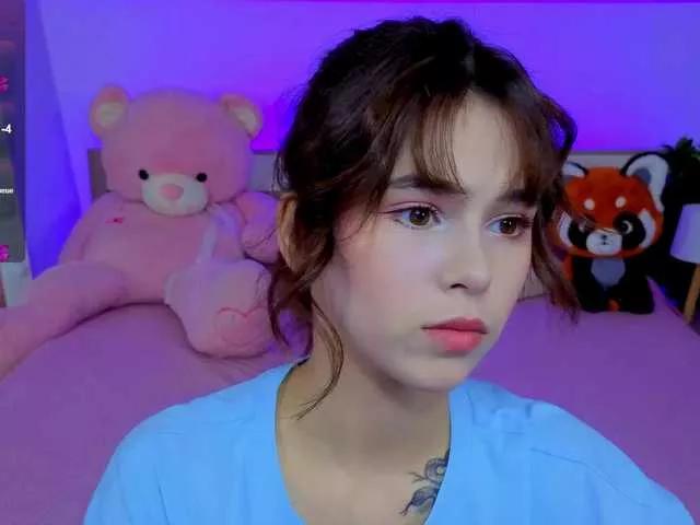 CoralineJones on BongaCams