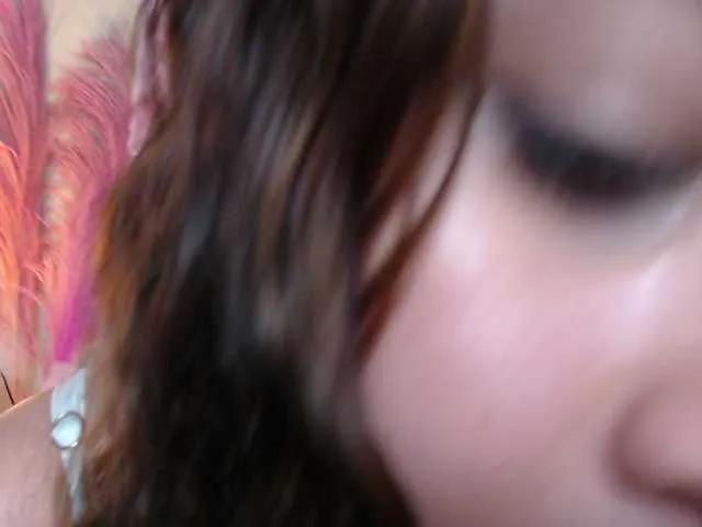 CurlyDani on BongaCams