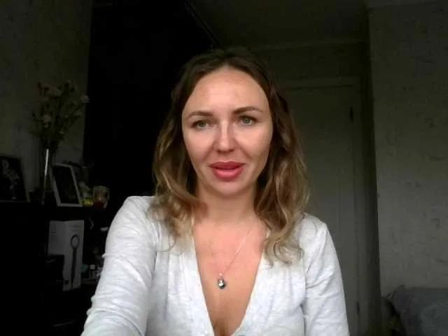 CuteFngelina on BongaCams