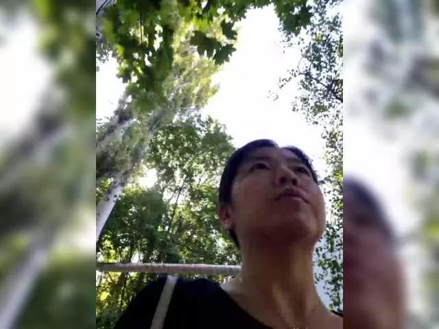 dasha922 on BongaCams