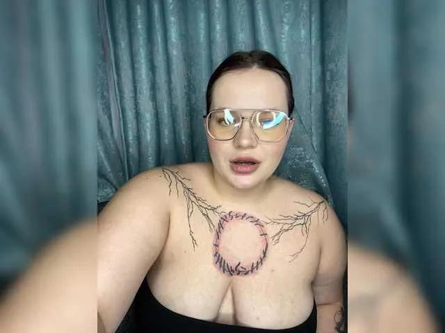 Divana-1 on BongaCams