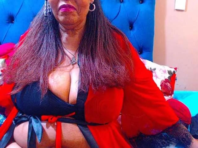 Ebonycandy10 on BongaCams