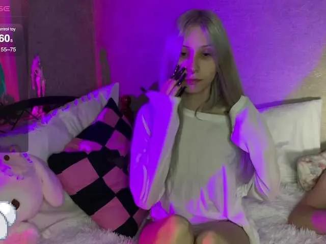 ElainLuv on BongaCams
