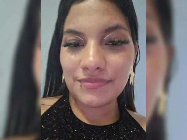 EmmaSanches on BongaCams