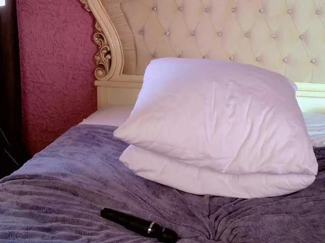 enchantressss on BongaCams