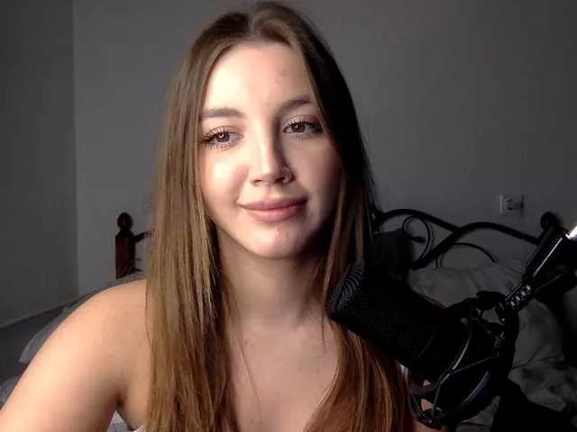 Evelonelfi on BongaCams