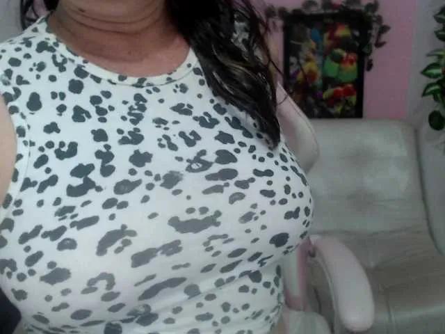 Evil-neighbor on BongaCams