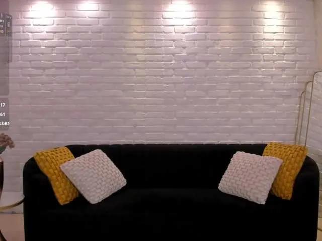 GiaFerrara — I love it when they support me, that means they like my show and get horny with my body.