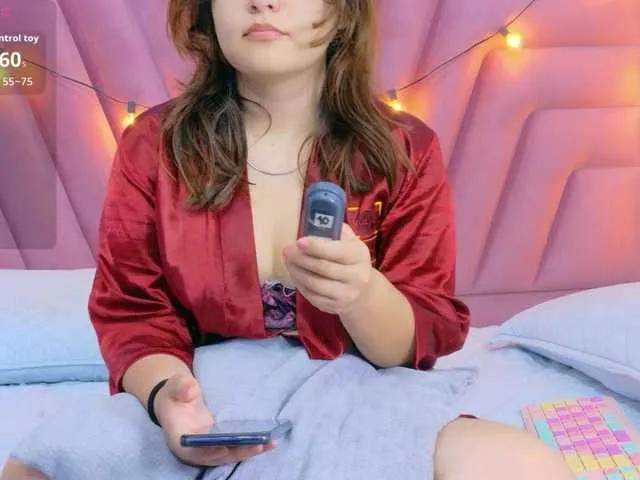 horny18girl on BongaCams