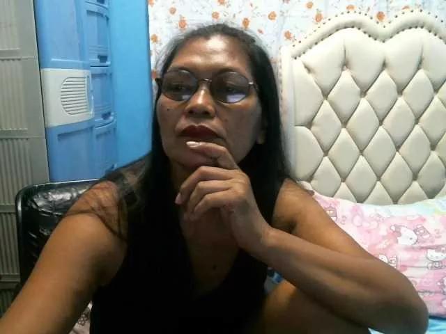 hOtGranny4u on BongaCams
