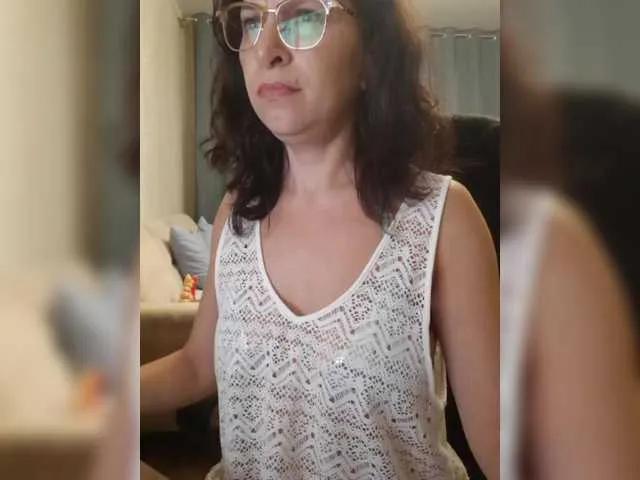 IriskaMai on BongaCams