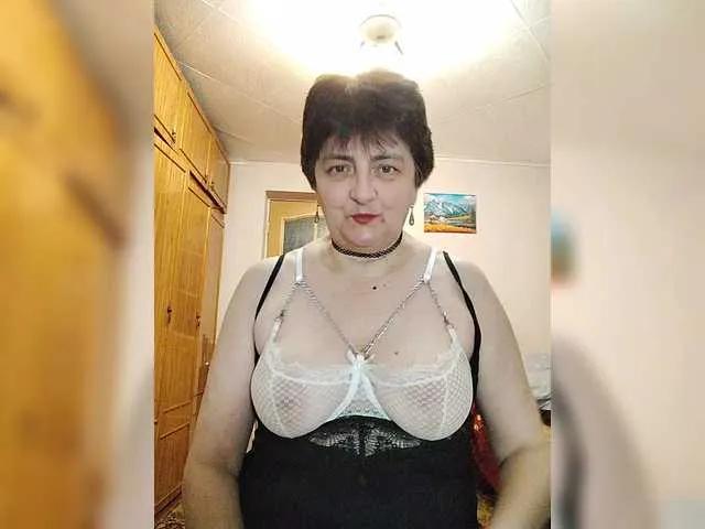 IsXLoves on BongaCams