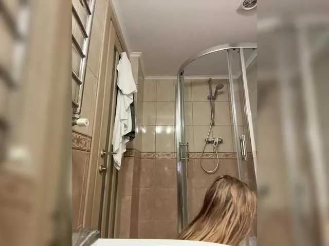 jucieLussie on BongaCams