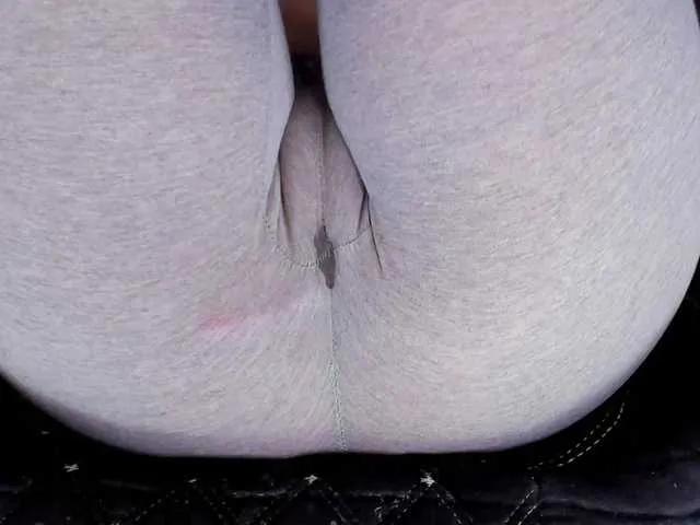 Kira-Kell on BongaCams