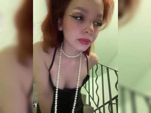 KiraSaud69 on BongaCams