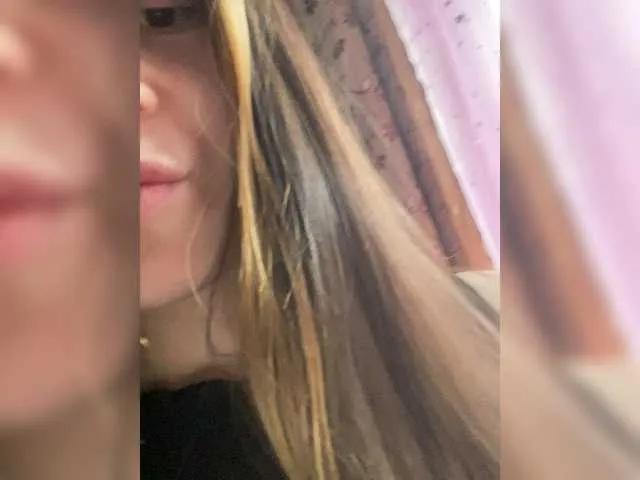 KristinaScott on BongaCams