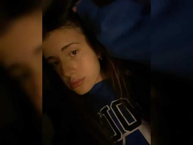 KristinaScott on BongaCams