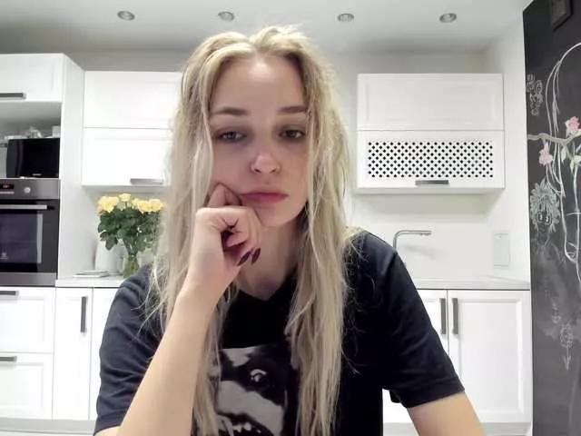 Lana-Rhoades on BongaCams