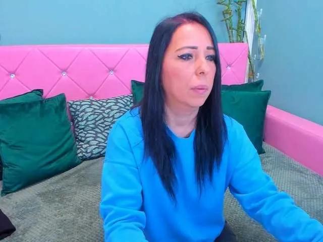 LauraSinFull on BongaCams