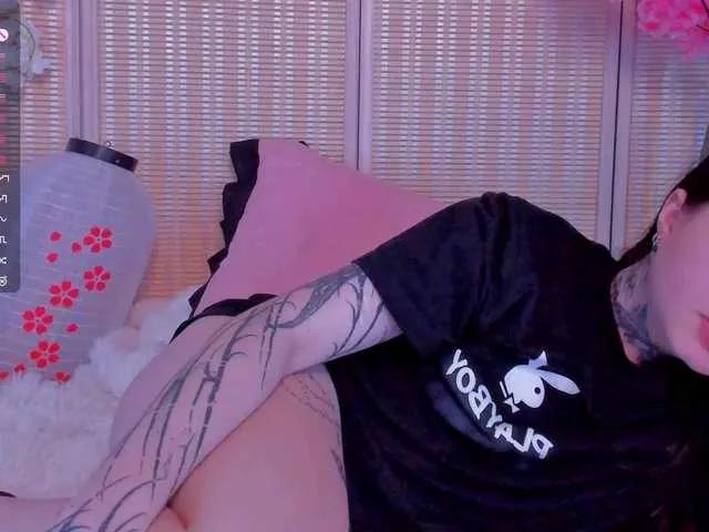 Leinbone on BongaCams