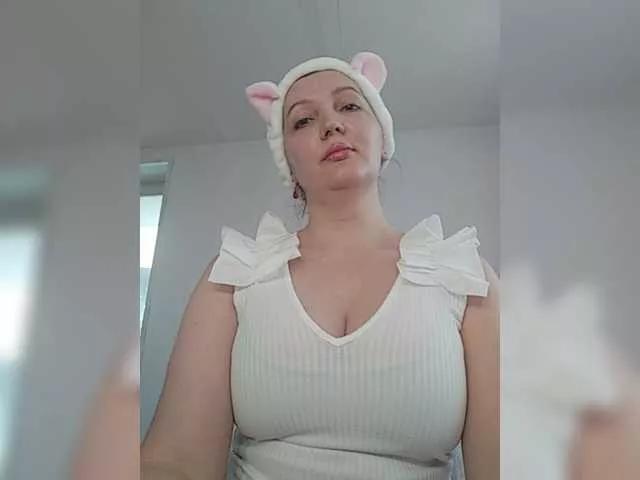 Leysun7 on BongaCams