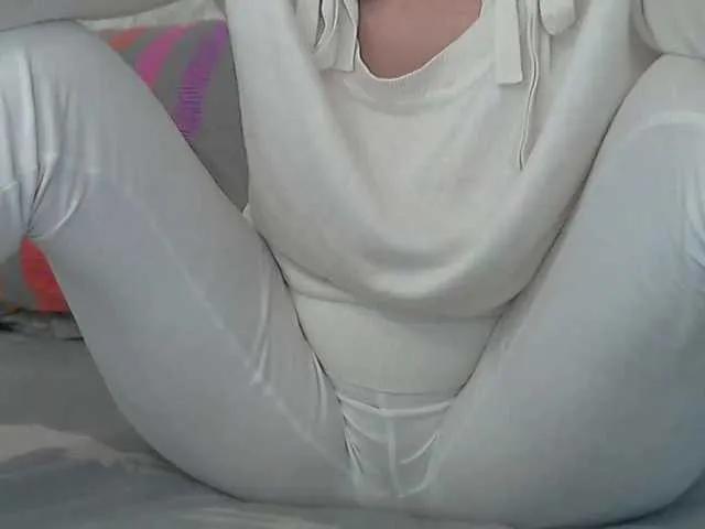 linaisabella on BongaCams