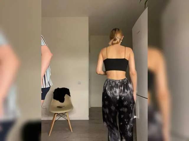 LinaTwins on BongaCams