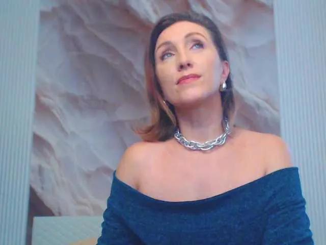 Lola-Nelson on BongaCams