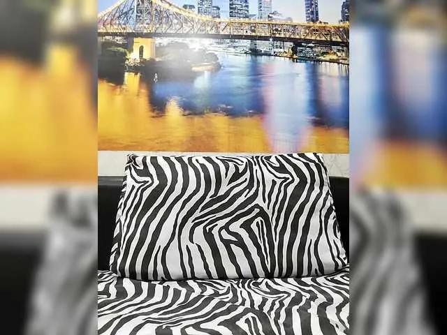 Lona-S — Smart and generous men who know how to please a girl