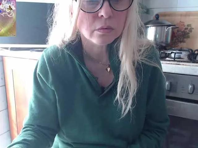 martachatte19 on BongaCams