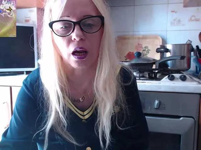 martachatte19 on BongaCams