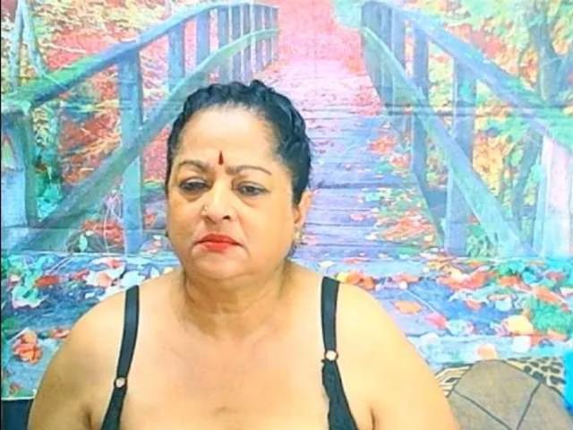 matureindian on BongaCams