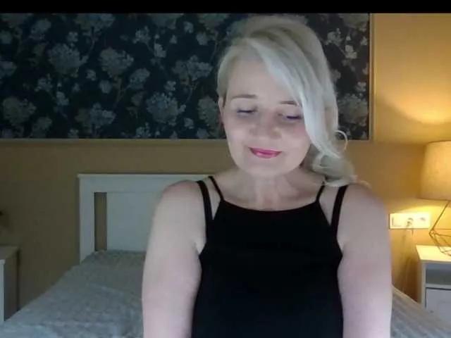 Mellica on BongaCams