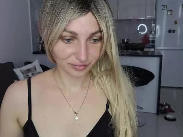 MellicaX on BongaCams