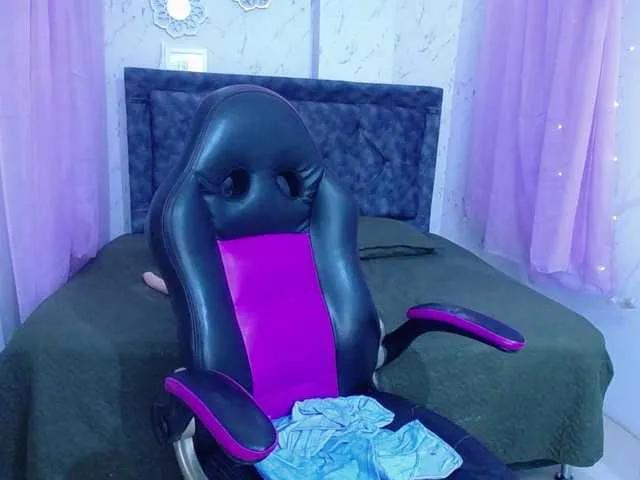 mia-thommson on BongaCams