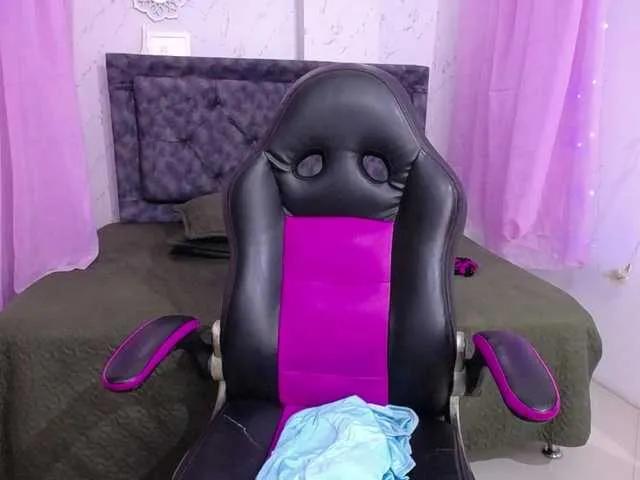 mia-thommson on BongaCams